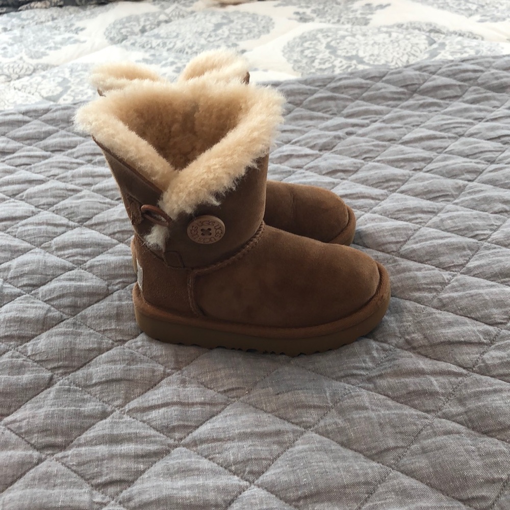 Kids ugg boots